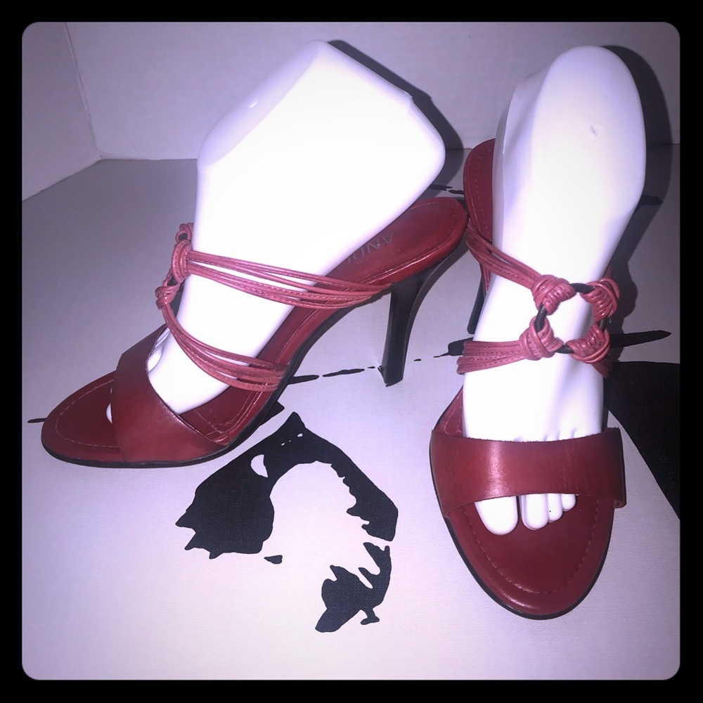 Andiamo Red Leather Sandals 🌟5/$25​